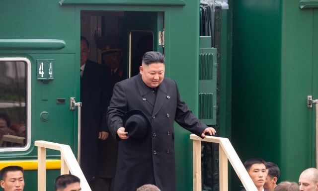 Kim Jong-un llega a Rusia para reunirse con Putin