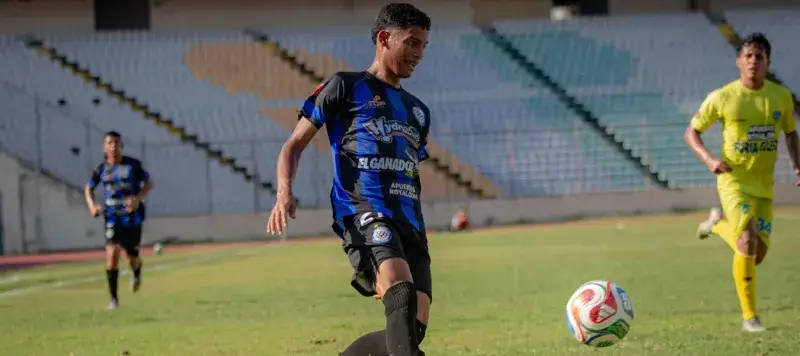 Intensa jornada dominical sacude los grupos de la Liga Futve 2