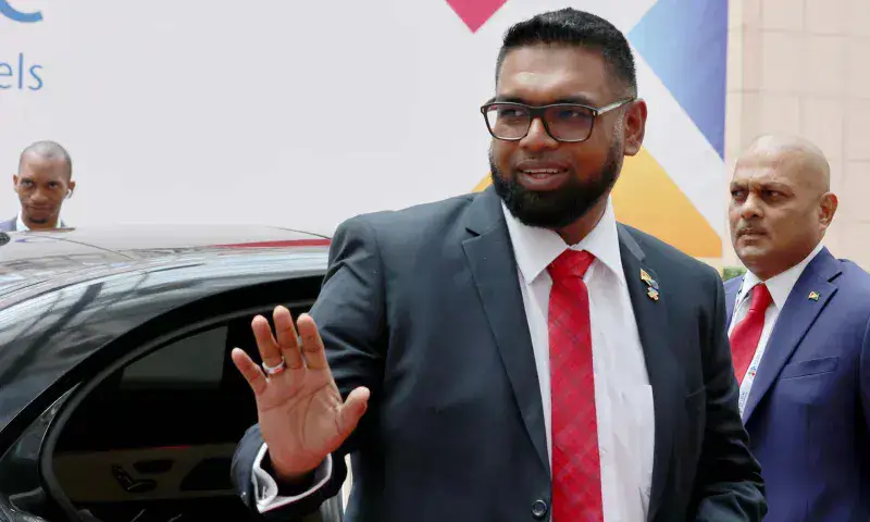 Presidente de Guyana hablará de paz y no del Esequibo con Maduro