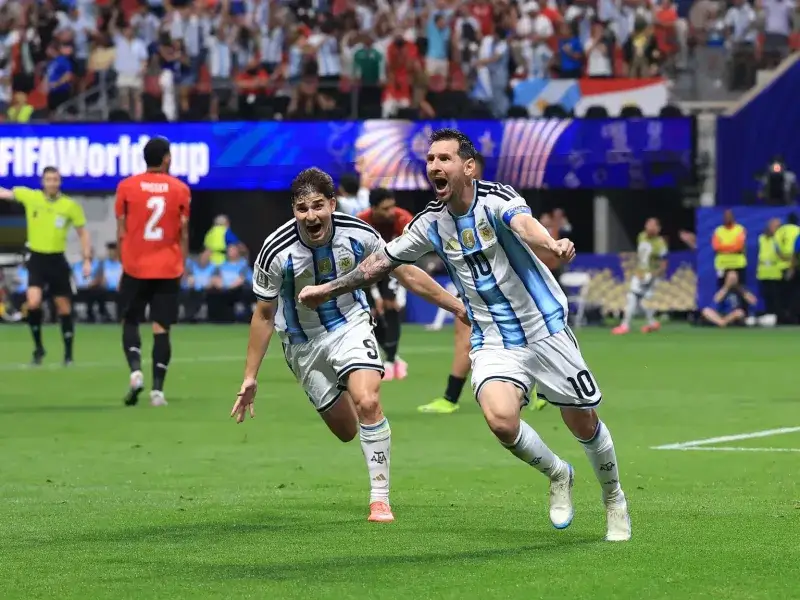 Argentina remontó 3-2 y dejó fuera a Egipto