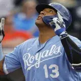 Salvador Pérez firma un récord de 318 jonrones con Kansas City
