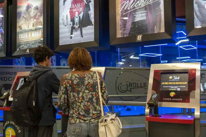 Cines en Venezuela relegan el cine subtitulado ante el doblaje