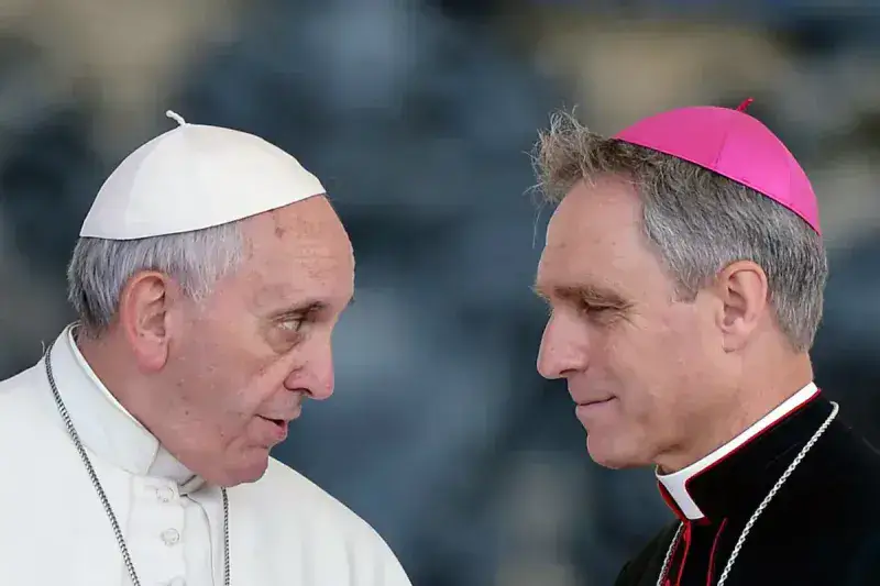 El alemán Georg Ganswein en encarga de organizar las audiencias de Francisco