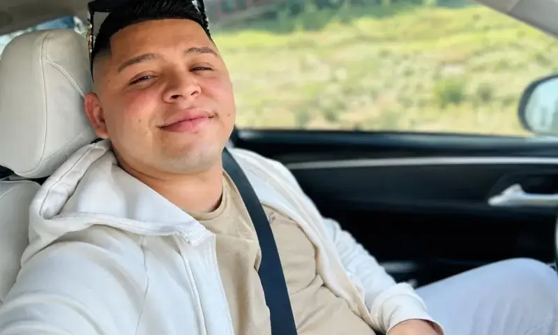 Migrante venezolano herido por ICE sigue detenido con una bala