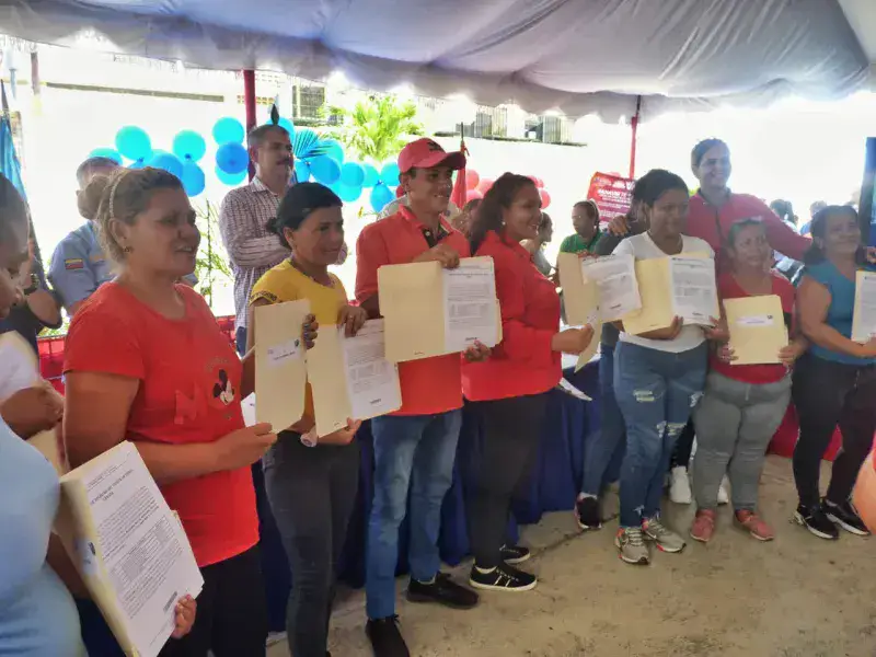 Entregadas 76 viviendas en Urbanismo Rayo del Catatumbo en Maracaibo