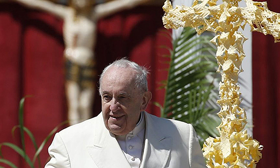 El Papa no oficiará varias misas de Semana Santa por su salud