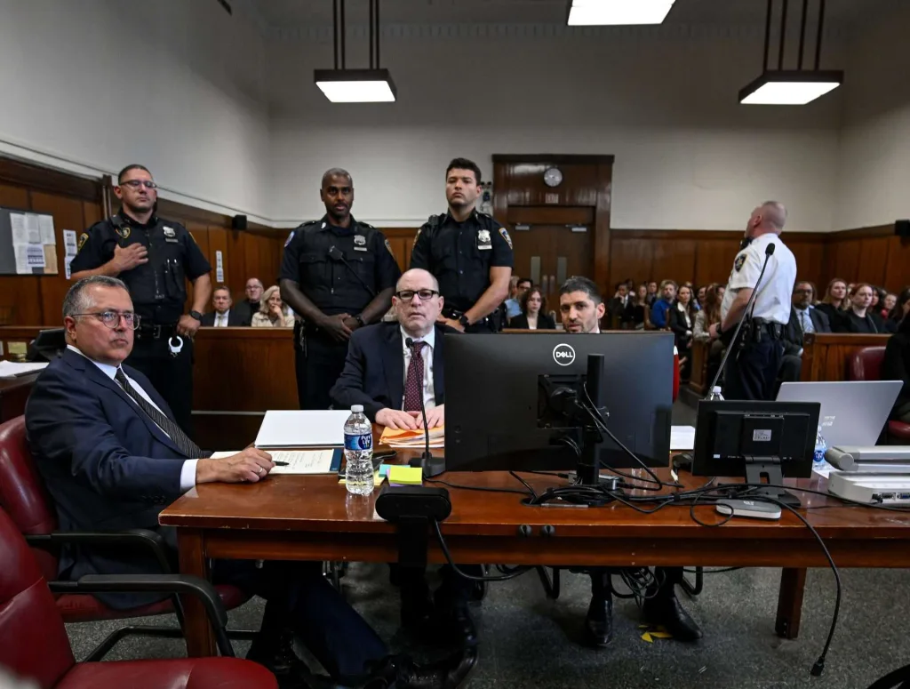 Harvey Weinstein suma 15 años de cárcel por agresión sexual