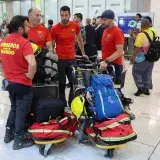 Siete bomberos españoles regresan a Madrid tras cinco días de labor en Venezuela