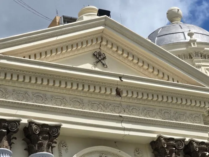 Basílica Santa Teresa: autoridades niegan demolición por daños