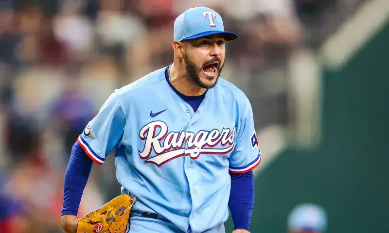 Martín Pérez gana su primer juego para la causa de los Rangers
