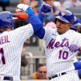 Eduardo Escobar saca el segundo jonrón de la temporada