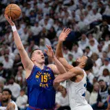 Nikola Jokic le dio su tercera victoria a Nuggets