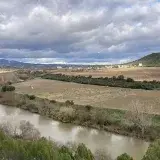 File:El Río Ebro a su paso por El Cortijo, La Rioja.jpg