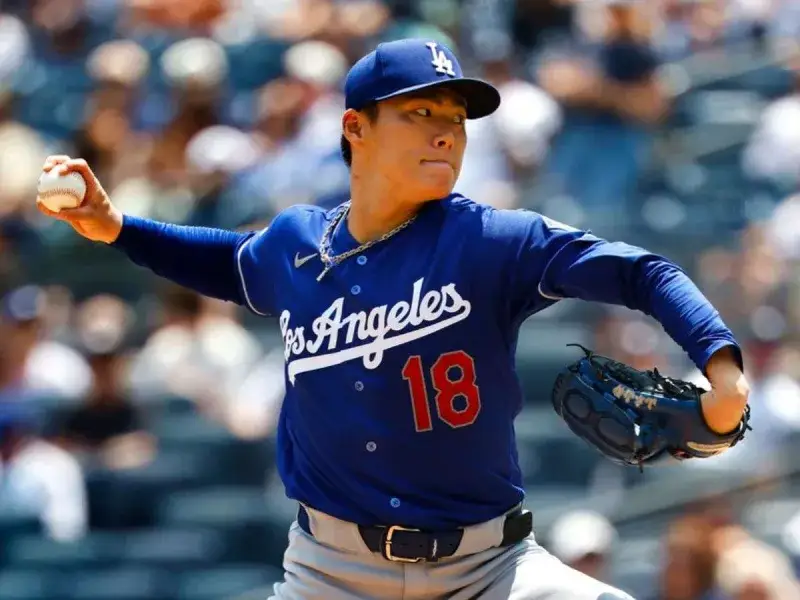 Yamamoto domina en Nueva York con juego completo y 10 triunfos