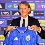 Mancini regresa a Italia con la misión de recuperar el prestigio
