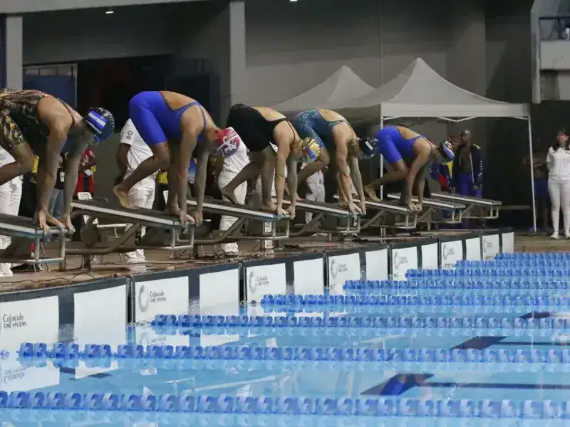 Natación aporta otras 12 preseas al medallero criollo