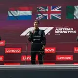 Russell domina en Austria y reduce la diferencia en la pelea por el campeonato