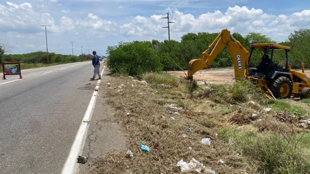 Inician plan de limpieza y alumbrado en la carretera F de Cabimas
