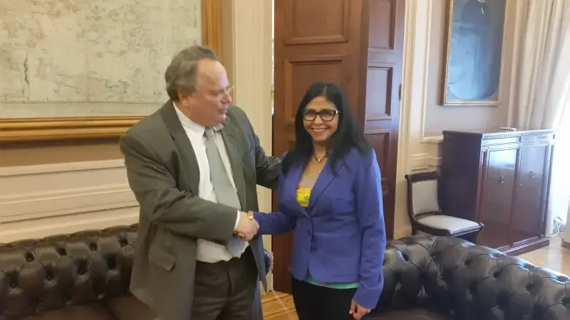 File:Delcy Rodríguez in Athens.jpg