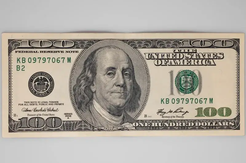 One hundred dollars, detailed dollar banknote