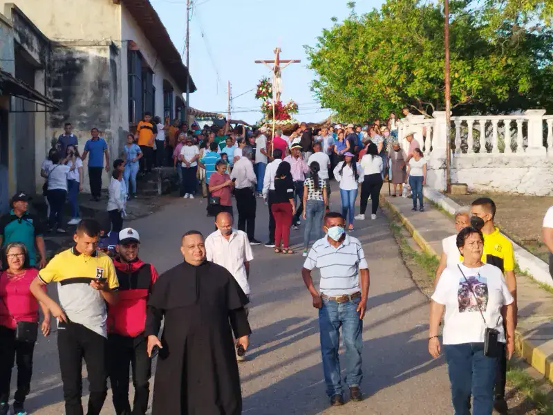 Iglesia abrió investigación a sacerdote