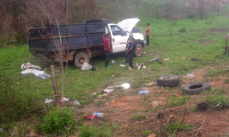 Tres indígenas muertos y 13 heridos deja vuelco de camión en Machiques