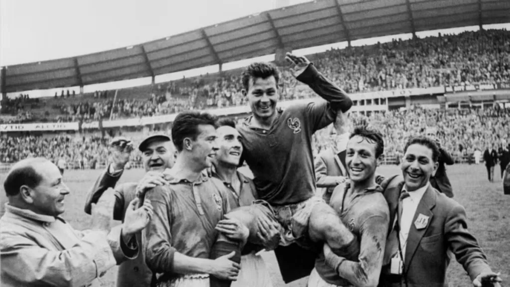 Messi, Mbappé y Haaland reavivan la amenaza al récord goleador de Just Fontaine