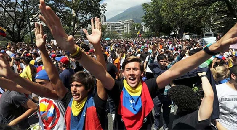 Venezuela y Nicaragua usan leyes y tribunales para frenar el activismo de la Generación Z