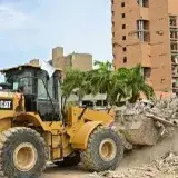 Familias en La Guaira exigen maquinaria para rescatar víctimas