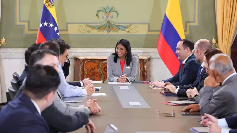 Gobierno venezolano felicita a Abelardo de la Espriella y ofrece cooperación a Colombia