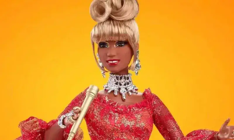 Sale a la venta muñeca Barbie con la figura de Celia Cruz