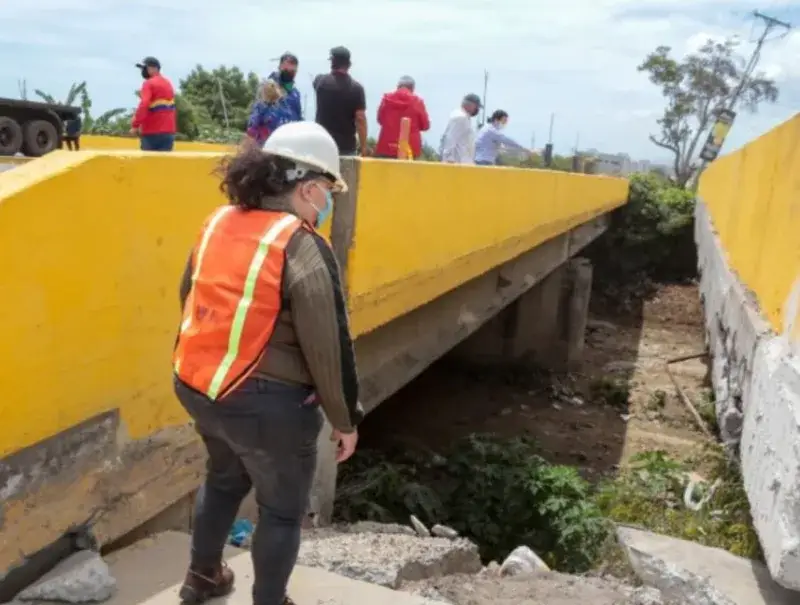 Faría reporta daños viales en siete estados tras los sismos del 24 de junio