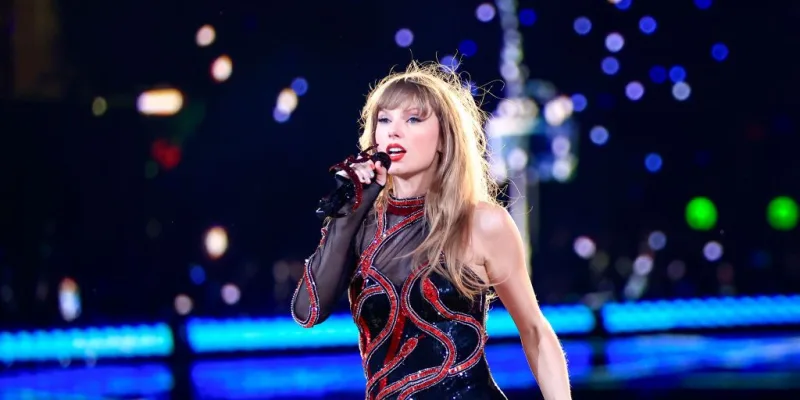 Taylor Swift's Favorite Red Lipstick Is On Sale for $12 for Cyber Monday