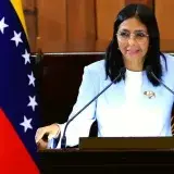 Gobierno arranca 1.875 casas para víctimas de los terremotos