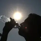 Calor nocturno reduce horas de sueño en todo el mundo