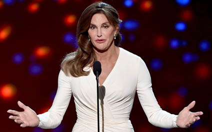 Juez concede a Jenner cambio legal de nombre y género