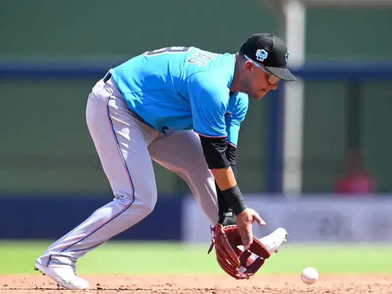 Iglesias alcanzó pacto MiLB con San Diego