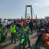 Marcharon por el puente sobre el Lago en defensa del Esequibo