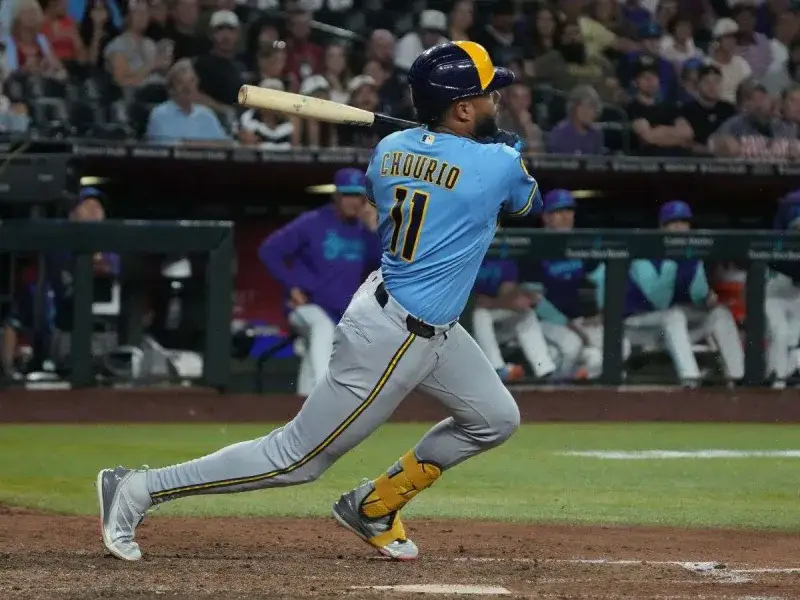 Jackson Chourio decidió en el inning 11 el triunfo de Cerveceros ante Arizona