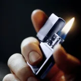 Smoking causes brain shrinkage, but quitting may prevent further loss