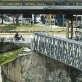 Desmontan puente de guerra de El Rosal para llevarlo a La Guaira