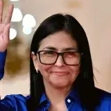 Rodríguez habla con el FMI sobre reservas y reconstrucción