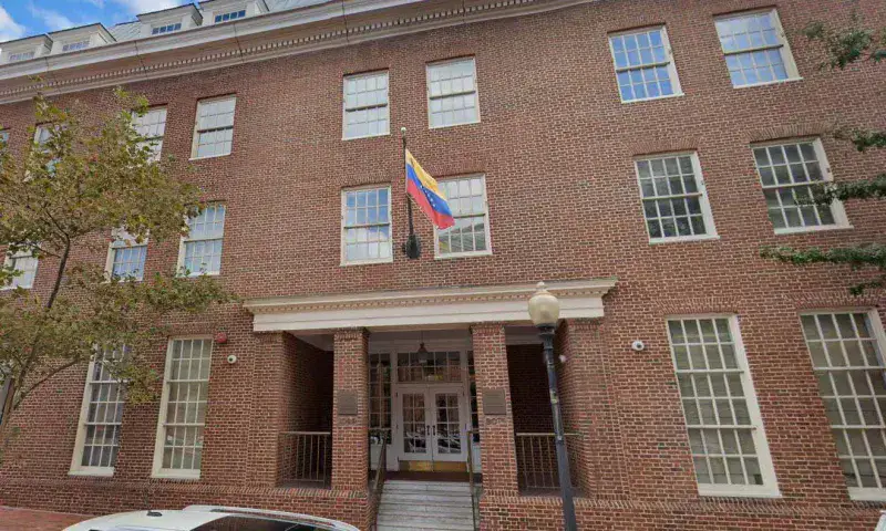 EE. UU. asume control de sedes consulares y embajadas de Venezuela