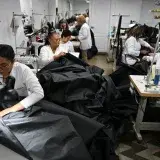 Efraín Mogollón convierte su taller en centro de ayuda tras terremotos