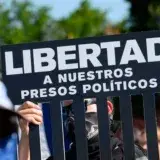 Tras los terremotos, crece el reclamo por liberar a los presos políticos