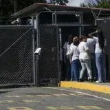 Denuncian torturas y riesgos estructurales en cárcel El Rodeo I