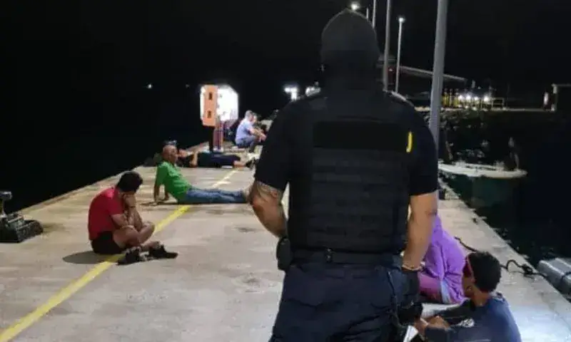 Denuncian detenciones de venezolanos en Curazao tras reabrir fronteras