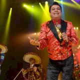 Juan Gabriel le canta a México en primer sencillo de álbum póstumo
