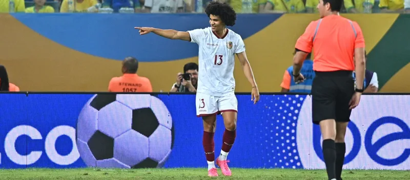 Golazo de Eduard Bello le dio un valioso punto a la Vinotinto en Brasil
