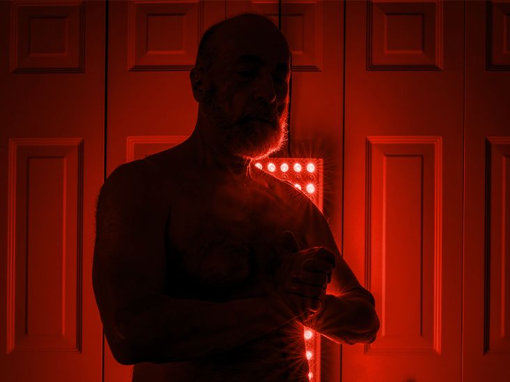 Light therapy may help improve symptoms of Alzheimer’s disease